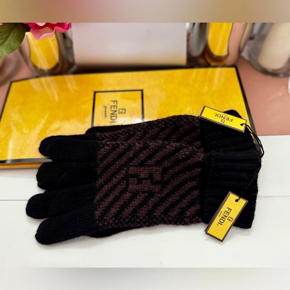 Vintage Fendi Gloves